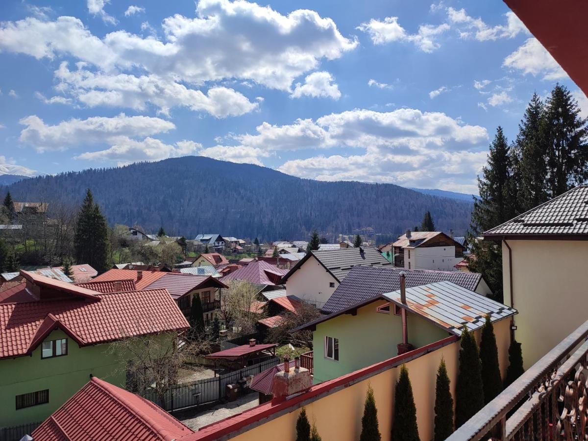 Hotel Iri บุชเตนี ภายนอก รูปภาพ